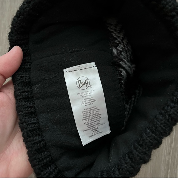 Buff Knit Pom Pom Beanie - Picture 3 of 5